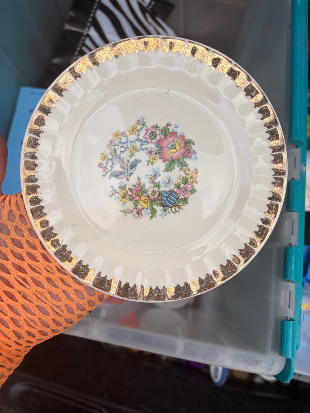 Floral 22 ct Gold-Trim Ceramic Dinner Plate - chronic China co CO13 White